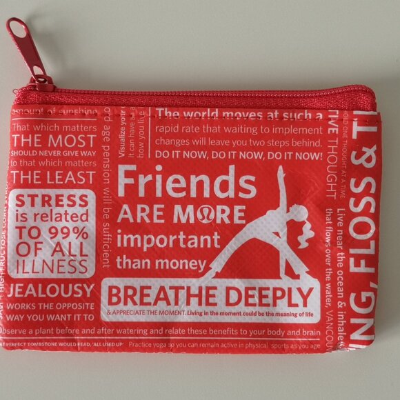 New LULULEMON Red Manifesto Coin Purse ID Card Mini Pouch OS, Set of 2 - Picture 4 of 4